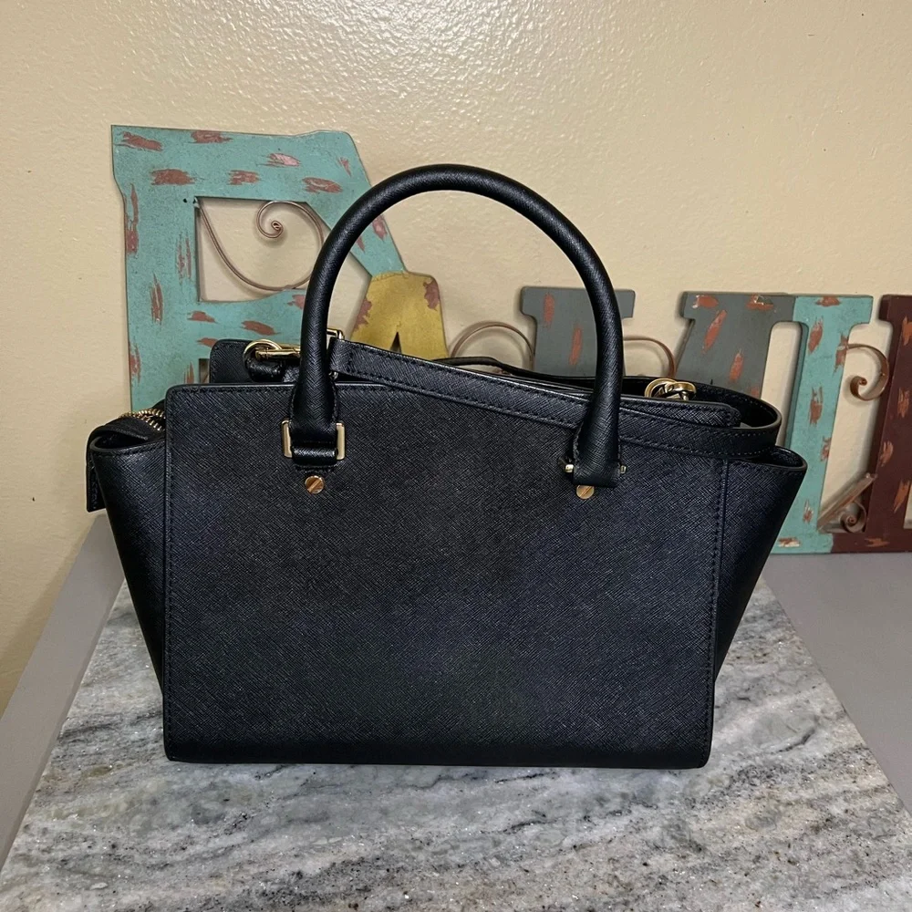 Michael Kors Selma Leather Satchel Bag with Wallet- Black.